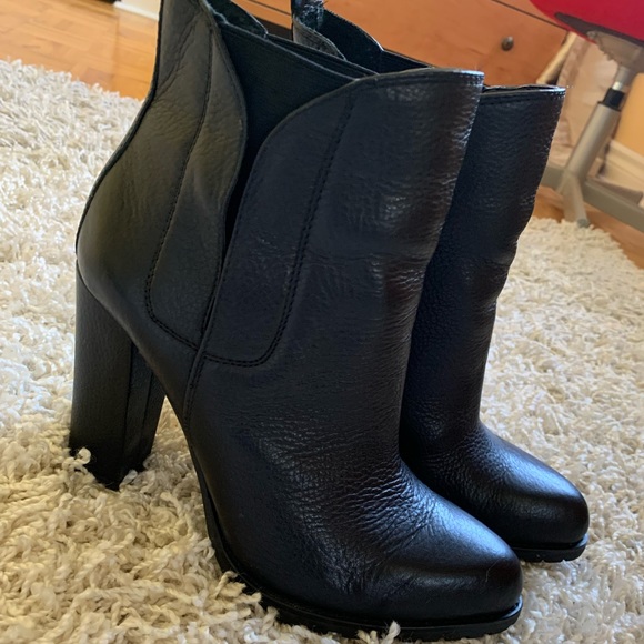 BCBGeneration leather boots - Picture 2 of 6